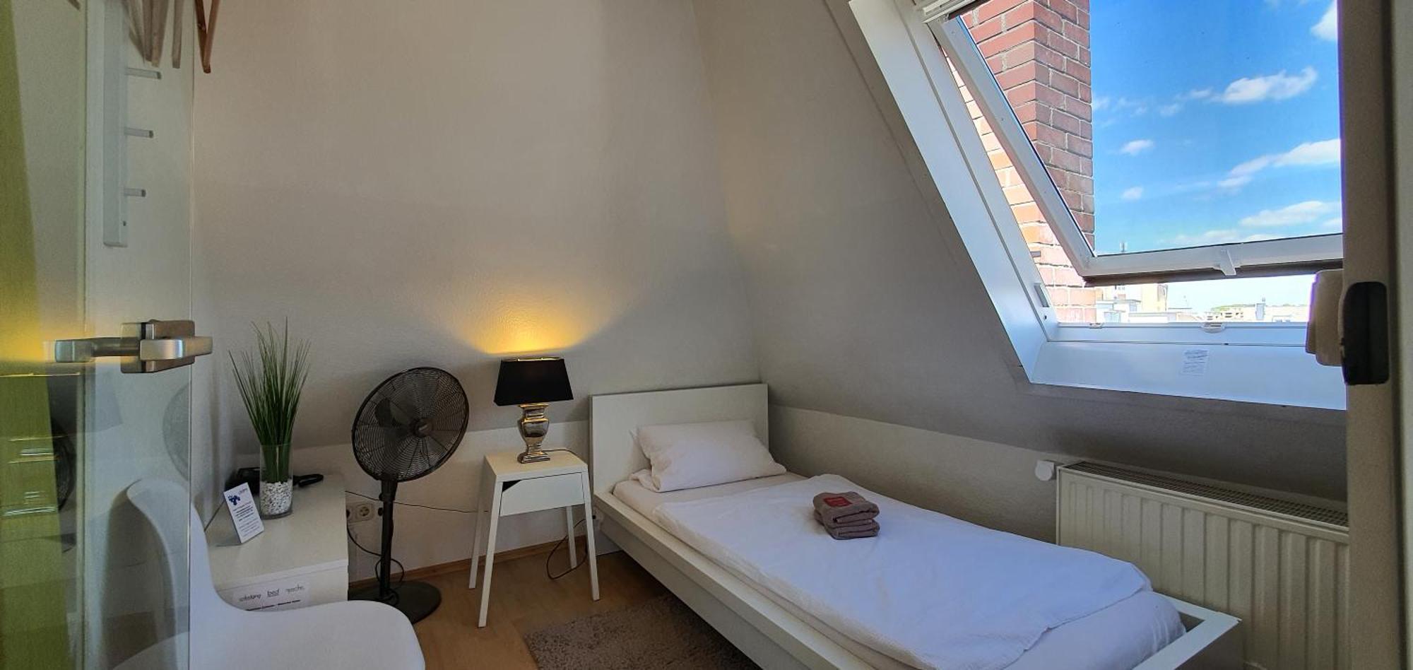 Colodging Mannheim - Private Rooms & Kitchen Exterior foto